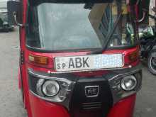 Bajaj RE205 2016 Three Wheel