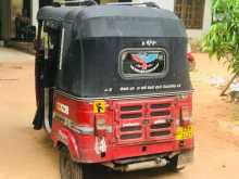 https://riyasewana.com/uploads/bajaj-re205-2016-21926374242.jpg