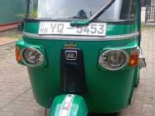 https://riyasewana.com/uploads/bajaj-re205-21023494983.jpg