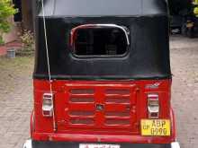 Bajaj RE 205 2017 Three Wheel