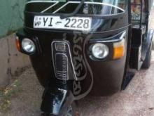 Bajaj RE 205 2011 Three Wheel
