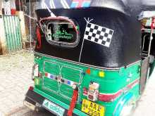 https://riyasewana.com/uploads/bajaj-re205-21924554703.jpg