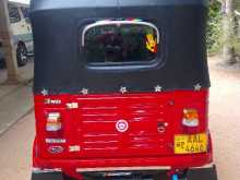 https://riyasewana.com/uploads/bajaj-re205-221019574433.jpg