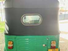 https://riyasewana.com/uploads/bajaj-re205-2215262822753.jpg