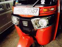 Bajaj RE 205 2015 Three Wheel