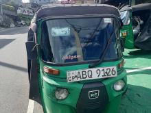 Bajaj RE 205 2017 Three Wheel