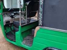 https://riyasewana.com/uploads/bajaj-re205-23735374653.jpg