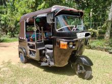 Bajaj RE 205 2012 Three Wheel