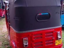 https://riyasewana.com/uploads/bajaj-re205-241422026456.jpg