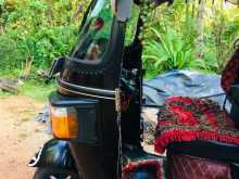 Bajaj RE 205 2011 Three Wheel