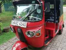 Bajaj RE 205 2012 Three Wheel