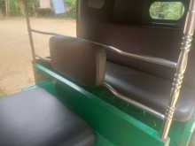 https://riyasewana.com/uploads/bajaj-re205-25807314443.jpg
