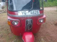 Bajaj RE 205 2011 Three Wheel
