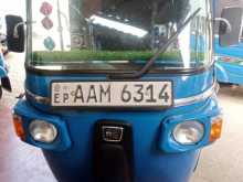 Bajaj RE 205 2013 Three Wheel