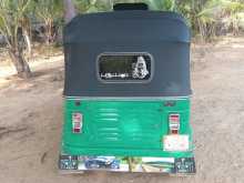 https://riyasewana.com/uploads/bajaj-re205-281714214972.jpg