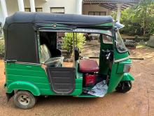 https://riyasewana.com/uploads/bajaj-re205-292006326694.jpg