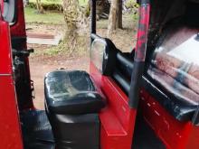 https://riyasewana.com/uploads/bajaj-re205-29753396314.jpg