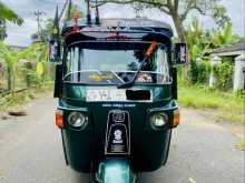 Bajaj RE 205 2011 Three Wheel