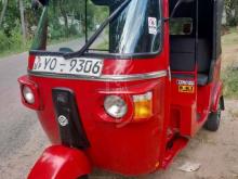 Bajaj RE 205 2011 Three Wheel