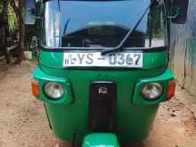 Bajaj RE 205 2011 Three Wheel