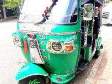 https://riyasewana.com/uploads/bajaj-re205-31205336286.jpg