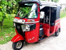 Bajaj RE 205 2015 Three Wheel