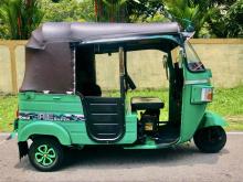 https://riyasewana.com/uploads/bajaj-re205-319290724291.jpg