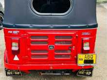 Bajaj RE 205 2017 Three Wheel