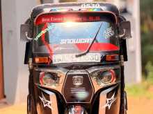 Bajaj RE 205 2015 Three Wheel