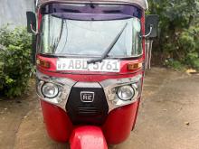 Bajaj RE 205 2015 Three Wheel