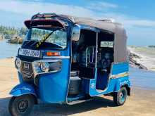 https://riyasewana.com/uploads/bajaj-re205-410562722323.jpg