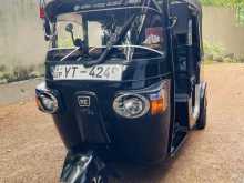 Bajaj RE205 2011 Three Wheel