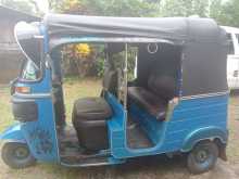 https://riyasewana.com/uploads/bajaj-re205-4stroke-181130174273.jpg