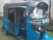 Bajaj RE 2016 Three Wheel