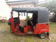 https://riyasewana.com/uploads/bajaj-re205-4stroke-191745454222.jpg