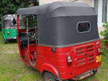 https://riyasewana.com/uploads/bajaj-re205-4stroke-191746376154.jpg