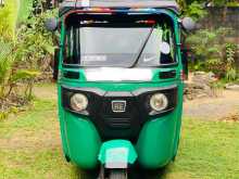 Bajaj RE 205 2014 Three Wheel