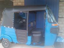 Bajaj RE 205 2015 Three Wheel