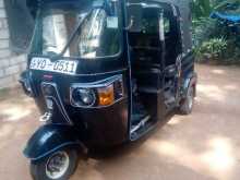 Bajaj RE205 2011 Three Wheel