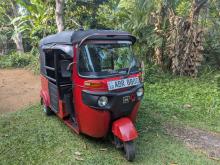 Bajaj RE 205 2018 Three Wheel