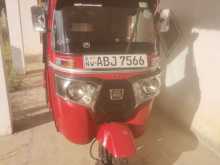 Bajaj RE 205 2016 Three Wheel