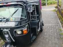 Bajaj RE 205 2011 Three Wheel