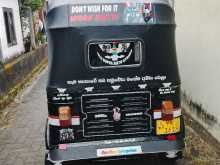 https://riyasewana.com/uploads/bajaj-re205-5921474073.jpg