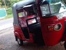Bajaj RE 205 2011 Three Wheel