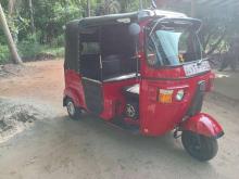 https://riyasewana.com/uploads/bajaj-re205-61806216765.jpg