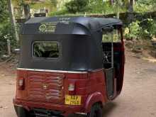 https://riyasewana.com/uploads/bajaj-re205-710403722822.jpg