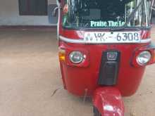 Bajaj RE 205 2011 Three Wheel