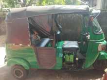 https://riyasewana.com/uploads/bajaj-re205-8101051414.jpg