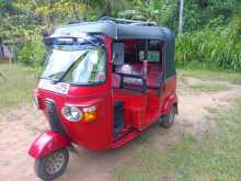 https://riyasewana.com/uploads/bajaj-re205-81147504692.jpg