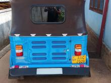 Bajaj RE 205 2012 Three Wheel